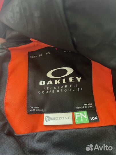 Горнолыжная сноубордическая куртка Oakley