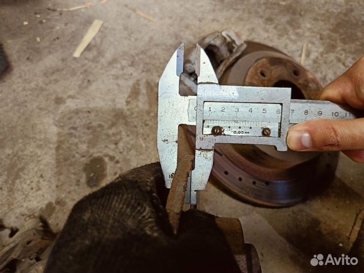 Комплект суппортов с дисками Subaru 5x100