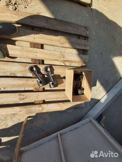 Поршневая система на Mersedes- Benz Sprinter 315