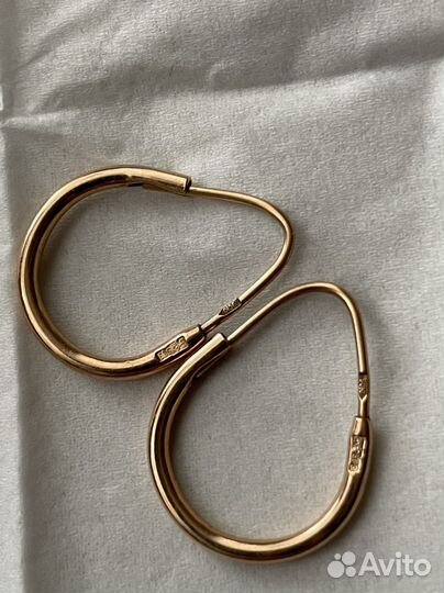 Золотые серьги