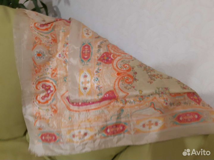 Платочки нат шелк