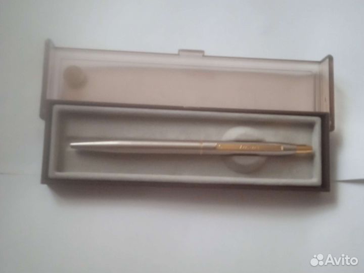 Ручка шариковая подарочная