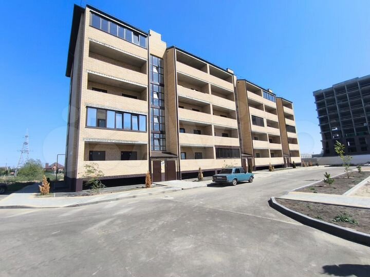 2-к. квартира, 74 м², 3/5 эт.