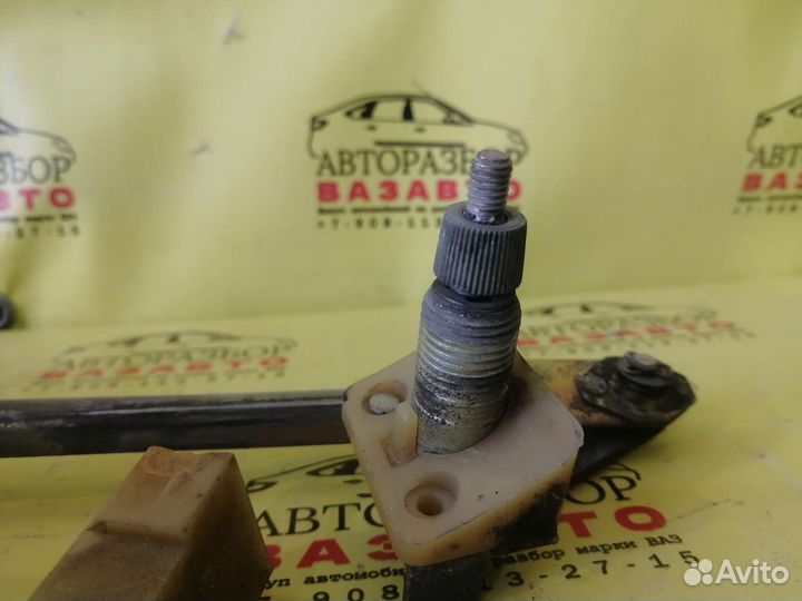 Трапеция дворников нива