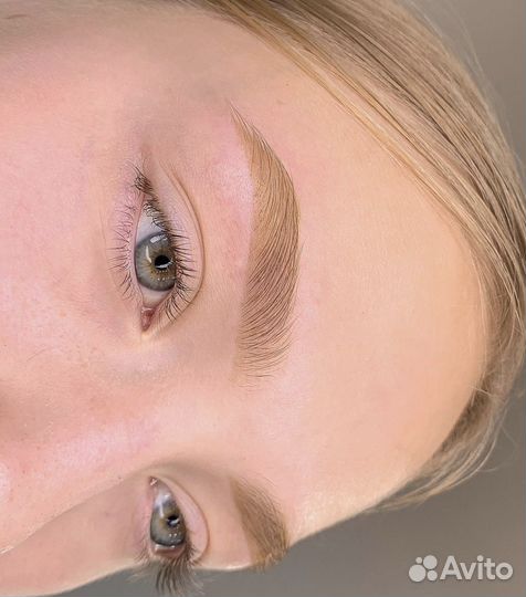 Коррекция и окрашивание бровей