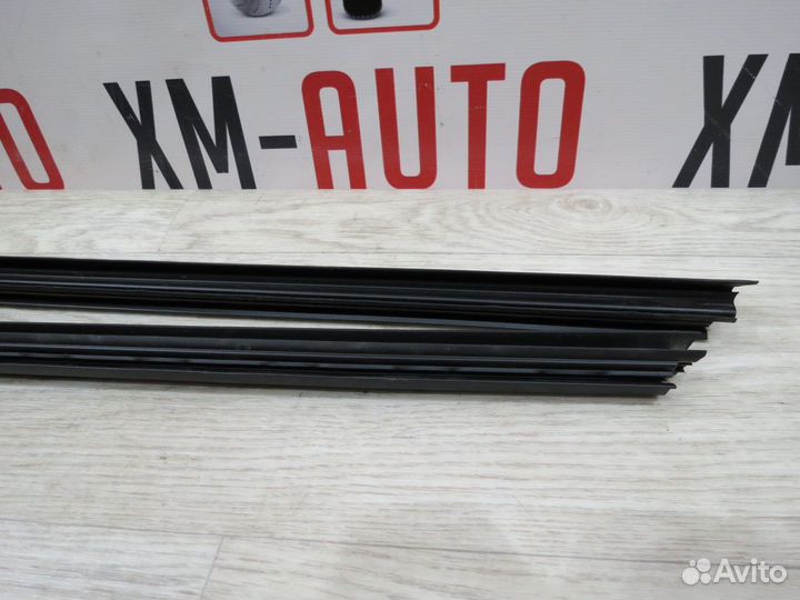 Уплотнитель двери LADA Vesta Веста