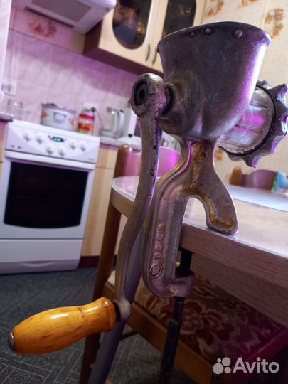 Мясорубка ручная