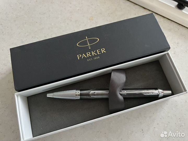 Шариковая ручка parker новая