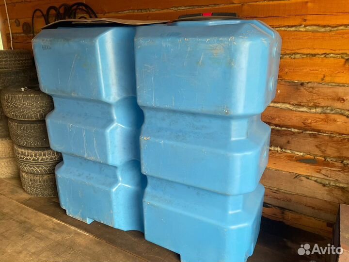 Емкость для воды 1600 литров