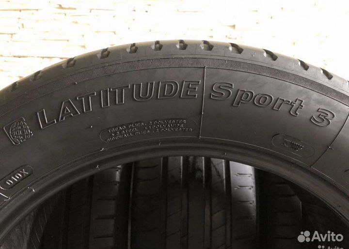 Michelin Latitude Sport 3 235/65 R17 104W