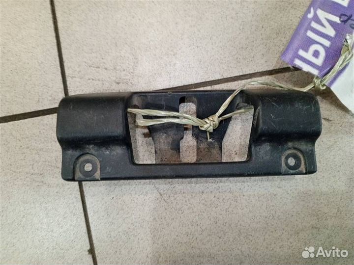 Обшивка багажника (на заднюю панель) Renault Dust