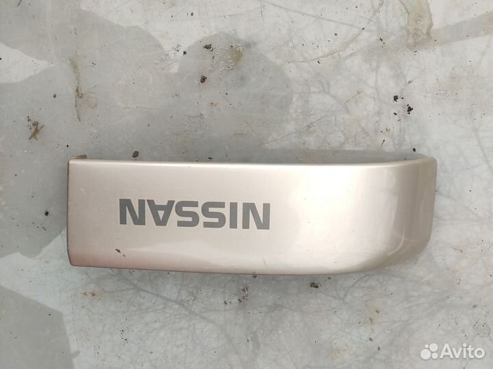 Планка заднего фонаря Ниссан прерия м11
