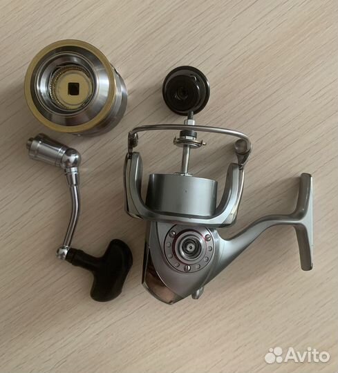 Dаiwа cerтате hyper custom 4000H