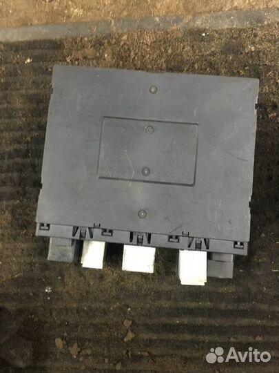 Блок предохранителей Volkswagen Passat B6