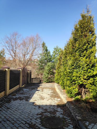 Коттедж 300 м² на участке 20 сот.