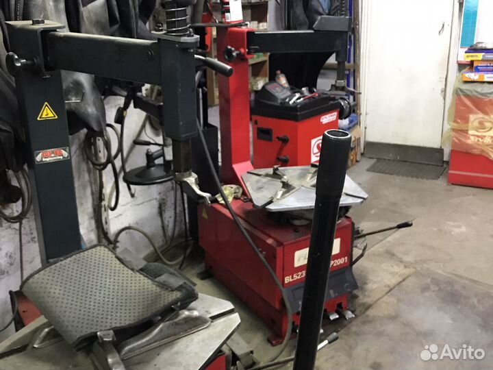 Шиномонтажник в мастерскую