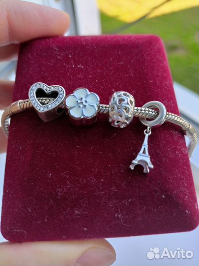 Украшение шарм