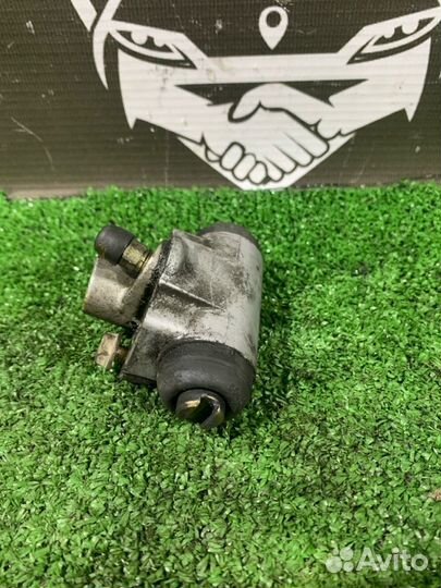 Рабочий тормозной цилиндр задний правый Honda