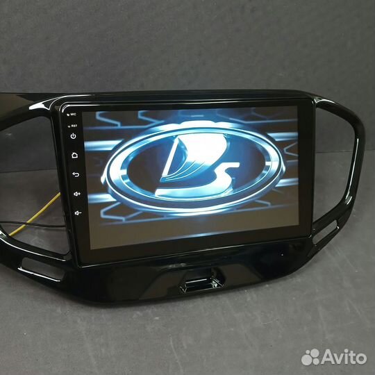 Магнитола Android 2 32 на LADA Vesta