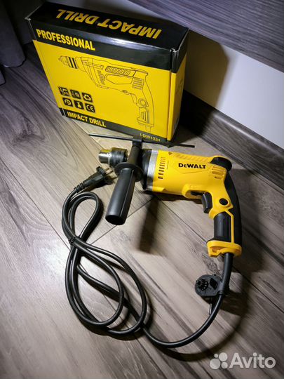 Дрель ударная dewalt