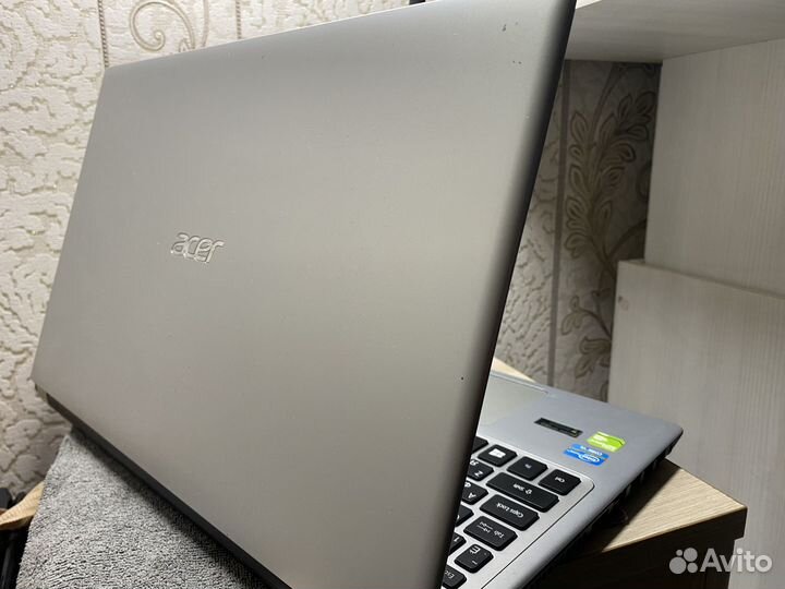 Acer Aspire V5-571