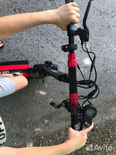 Электросамокат Kugoo Max спид