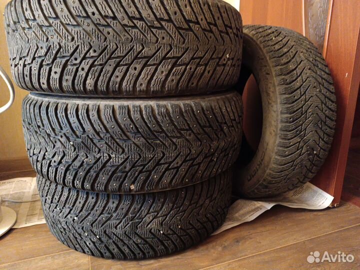 Nokian Tyres Hakkapeliitta 8 215/60 R16 99T