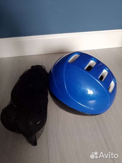 Шлем детский, наколенники, налокотники