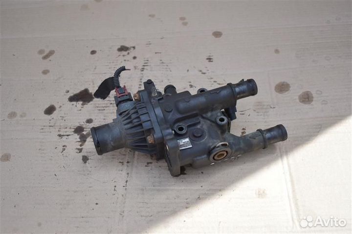 Корпус термостата Opel Astra J хэтчбек 5Д A16XER