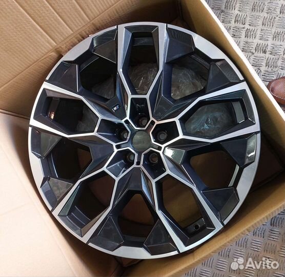 Оригинальные кованые диски R22 BMW