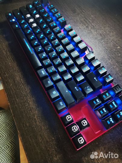 Игровая механическая клавиатура