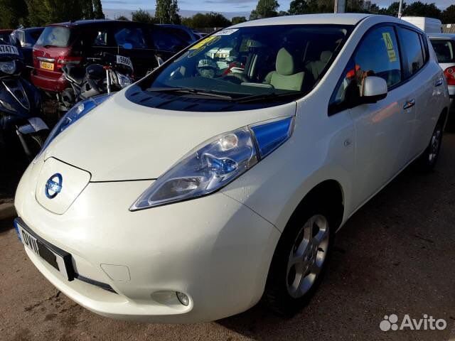 В разборе Nissan Leaf 2011 год