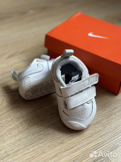 Кроссовки nike детские