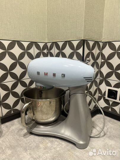 Планетарный миксер Smeg