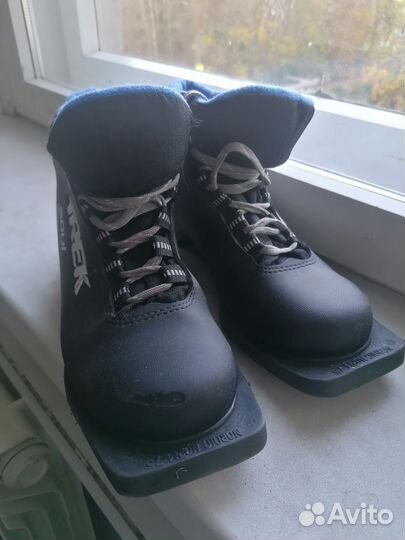 Лыжные ботинки