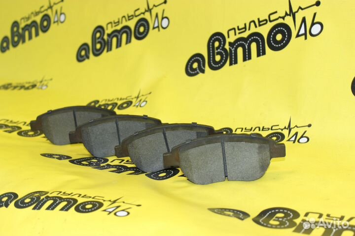 Колодки тормозные передние Ситроен С4 Берлинго