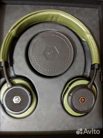 Master & Dynamic MW50