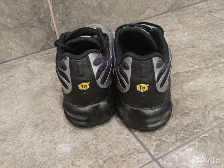 Кроссовки nike tn