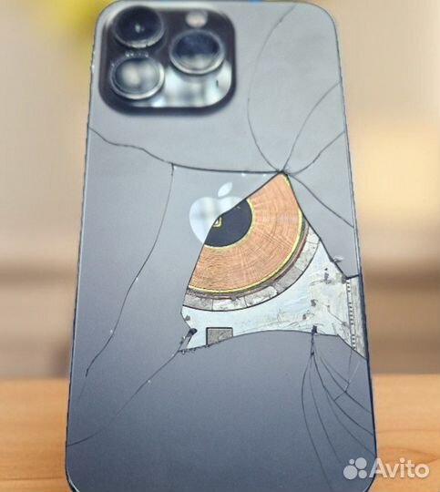 Замена задней крышки (стекла) iPhone