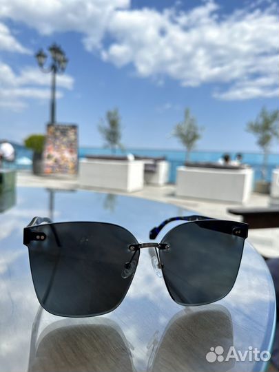 Солнцезащитные очки