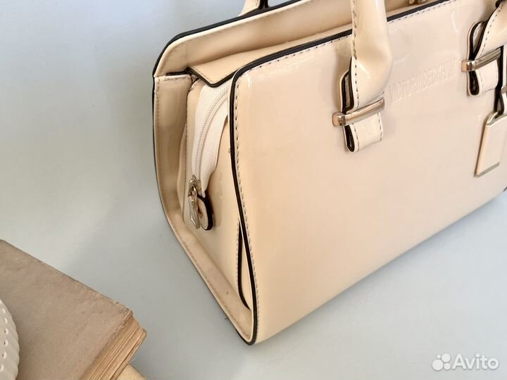 Сумка женская лаковая