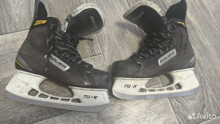 Хоккейные коньки bauer