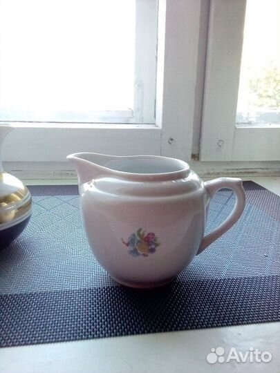 Фарфоровый молочник СССР Вербилки