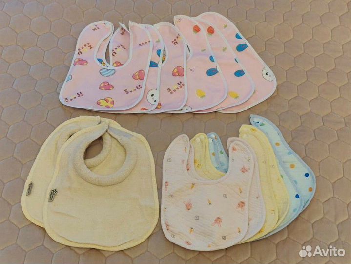 Слюнявчики нагрудники б/у (можно для двойни)