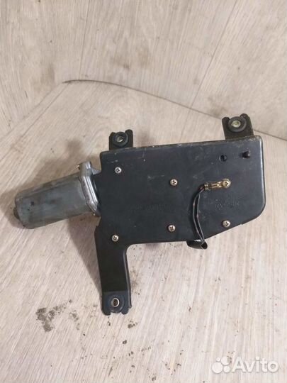 Моторчик стеклоочистителя задний Nissan Primera Ca