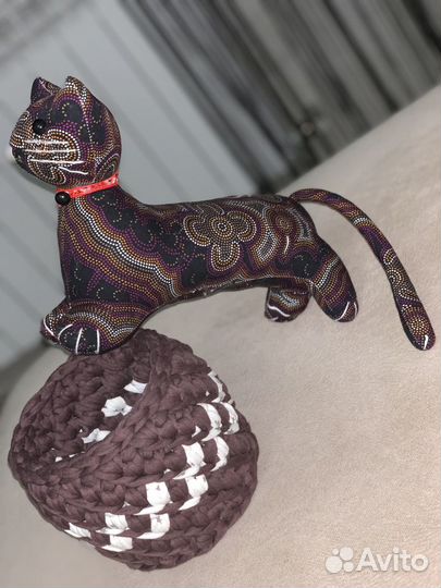 Вязаная интерьерная корзинка для хранения мелочей