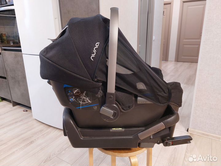 Автолюлька nuna с базой изофикс