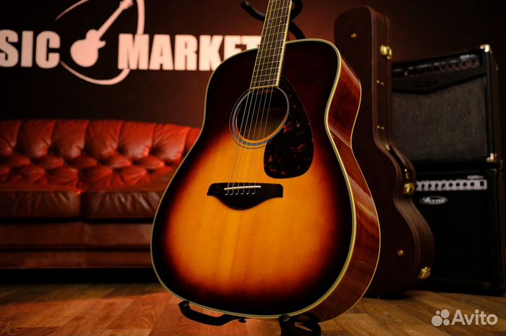 Гитара Акустическая Yamaha (Комплект)