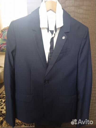 Костюм классический Акула