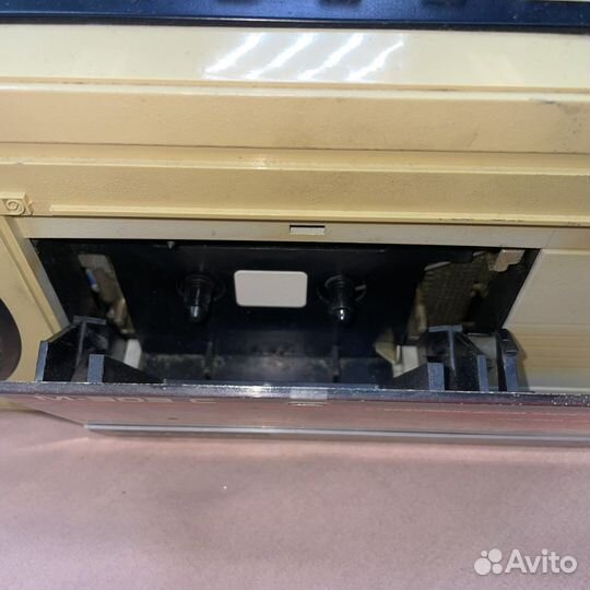 Кассетный магнитофон ритм М-303 (сзр)